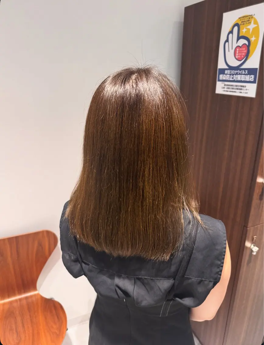 ミディアム カラー グレージュ オリーブグレージュ オリーブグレー Ako  カット・ 縮毛矯正モデル募集のヘアスタイル