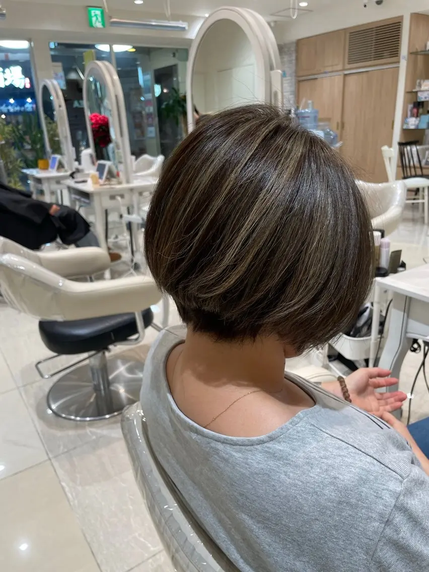 ショート ハイライト ⚜️ウルフカット⚜️ タナミ　ミハルのヘアスタイル