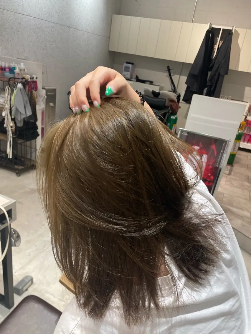 カラー ブリーチ ブリーチなしカラー ニルツカモト/ RINAのヘアスタイル