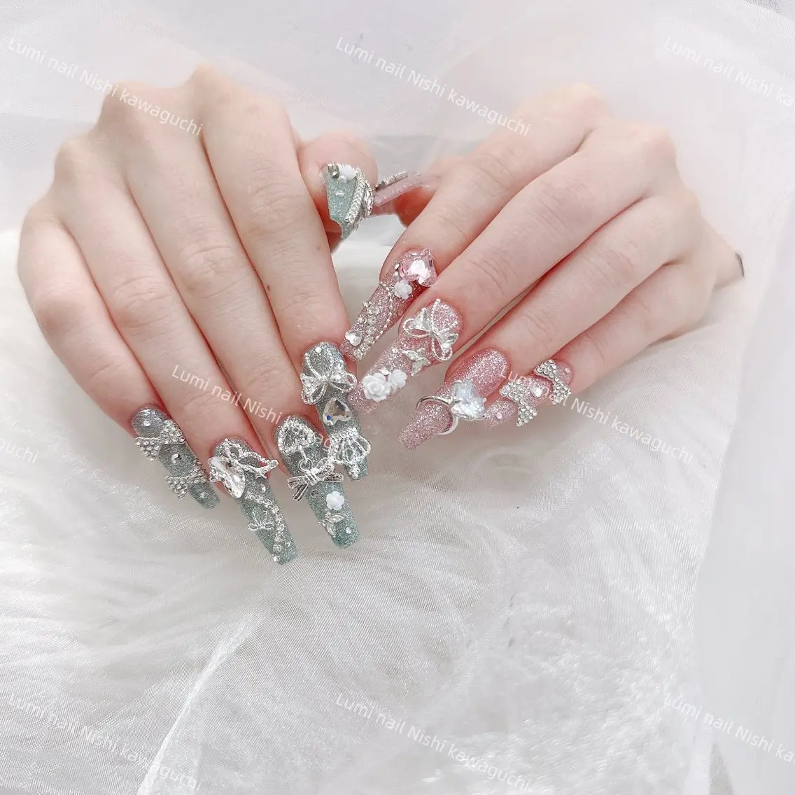 ネイル フットネイル ジェルネイル キラキラネイル オフィスネイル ピンク Lumi Nail Salonのネイルデザイン