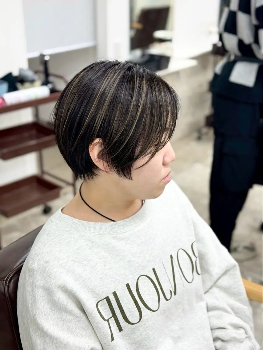 【✨ハイライトをはっきり出したい人におすすめ✨】コントラストハイライト➕髪質改善カラー➕トリートメントの写真
