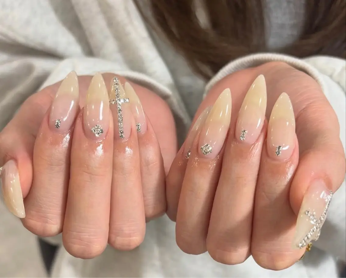 ネイル ジェルネイル パラジェル ネイルチップ NiJi Nailsのネイルデザイン