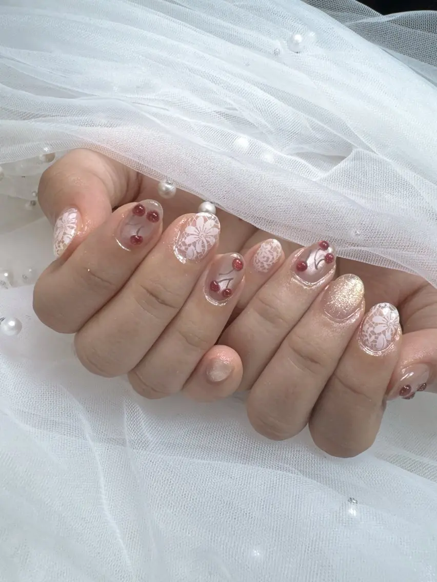 ネイル アートネイル チークネイル ドット フットネイル フレンチネイル ハンドネイル Queeens nailのネイルデザイン