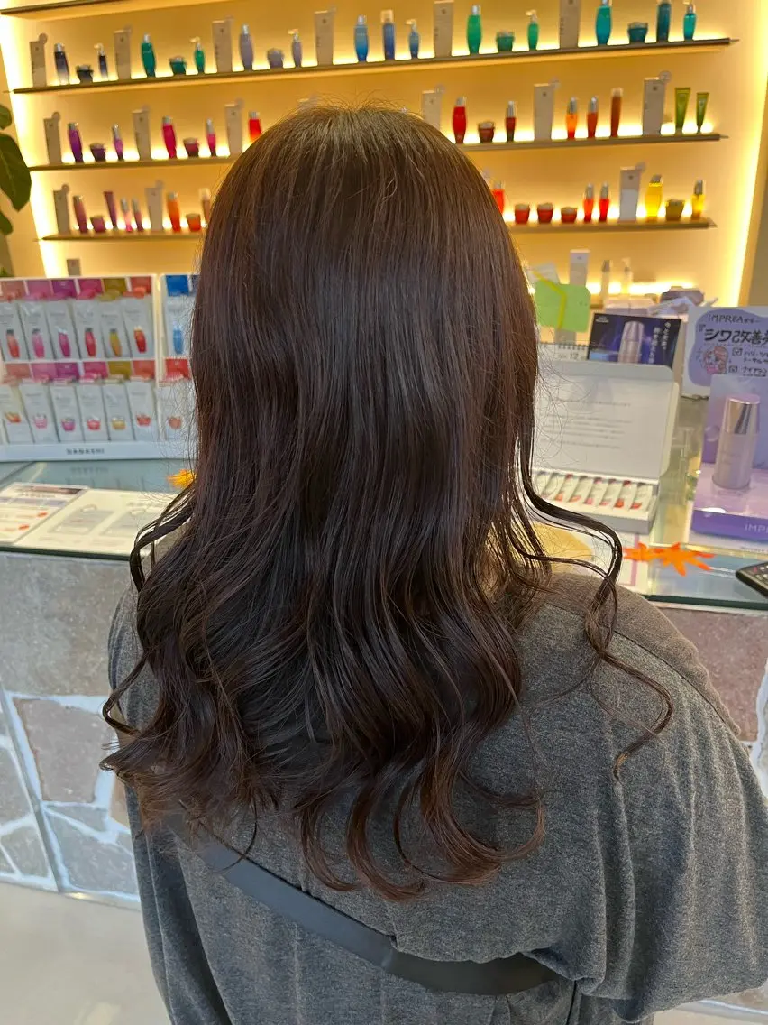 ロング ヘアカラー トリートメント 杉田 実来のヘアスタイル