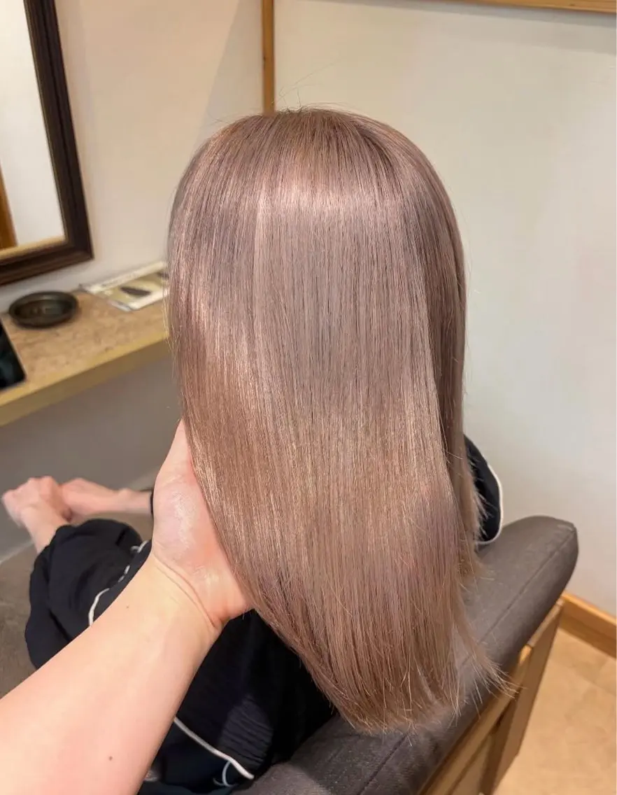 カラー ヘアカラー 畝原 陽真里のヘアスタイル