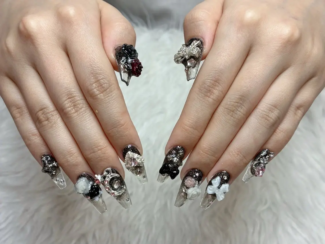 ネイル アートネイル ボルドー フレンチネイル ジェルネイル 氷ネイル・うるうるネイル Julie NailSalonのネイルデザイン