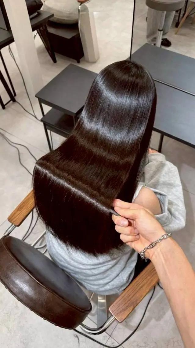 ロング カット ヘアカラー 縮毛矯正 トリートメント 髪質改善特化🫧韓国 🇰🇷amiruのヘアスタイル