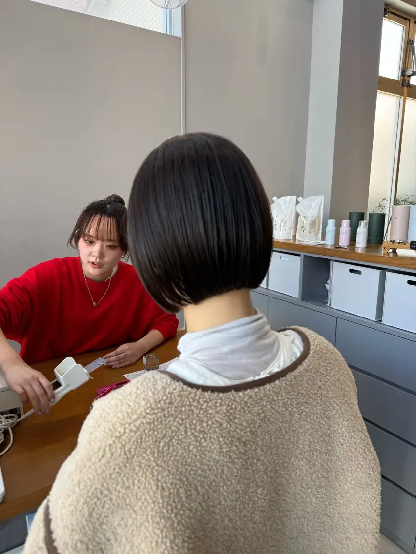 ショート ボブ くびれヘア ショートヘア カット ヘアカラー トリートメント 石原圭悟 /ショート/艶カラーのヘアスタイル
