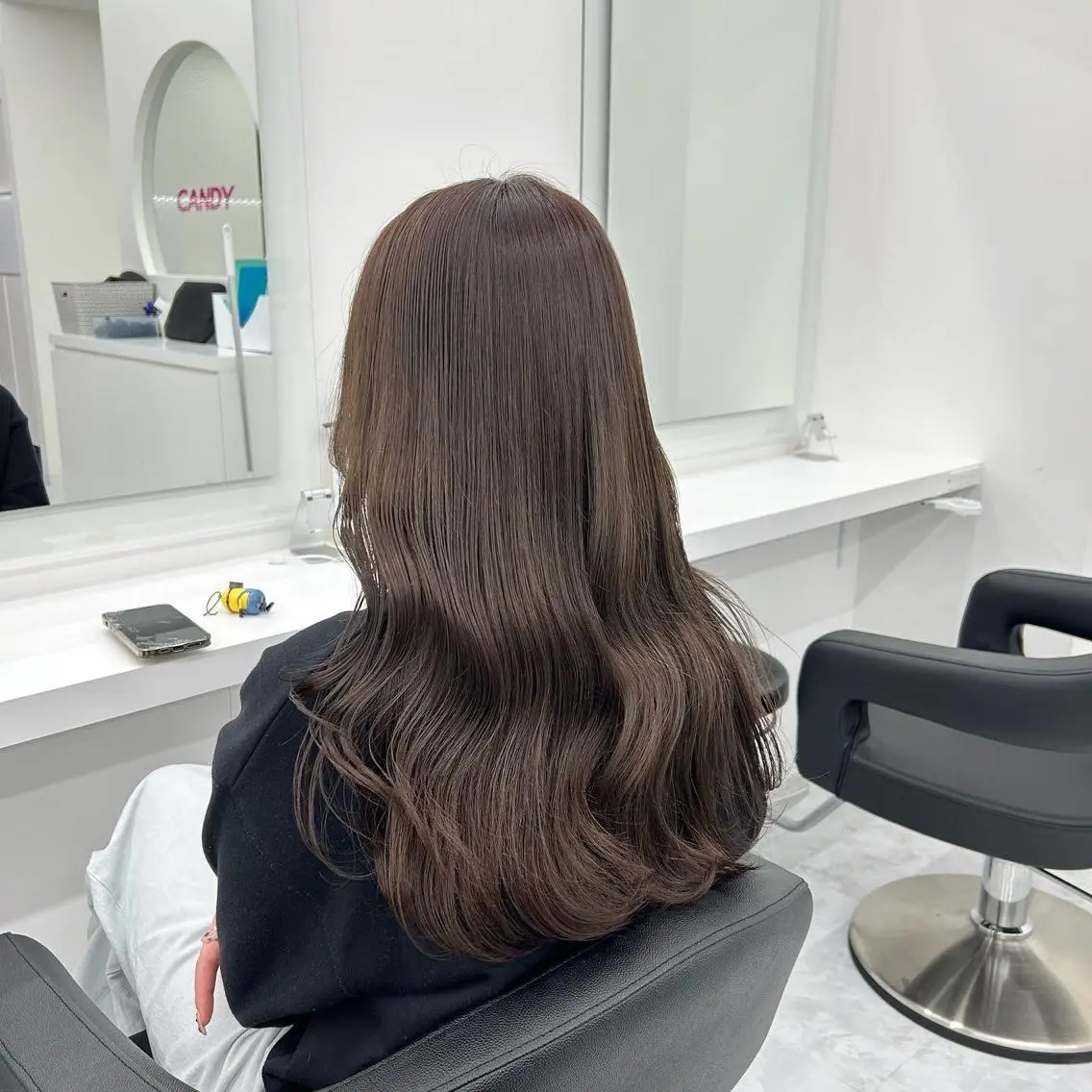 セミロング カラー ヘアアレンジ カット ヘアカラー mai🍑暖色カラー /レイヤー💖のヘアスタイル