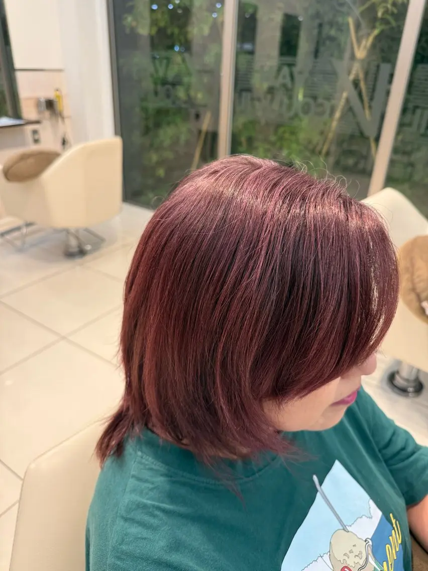 カラー 佐藤 葵のヘアスタイル