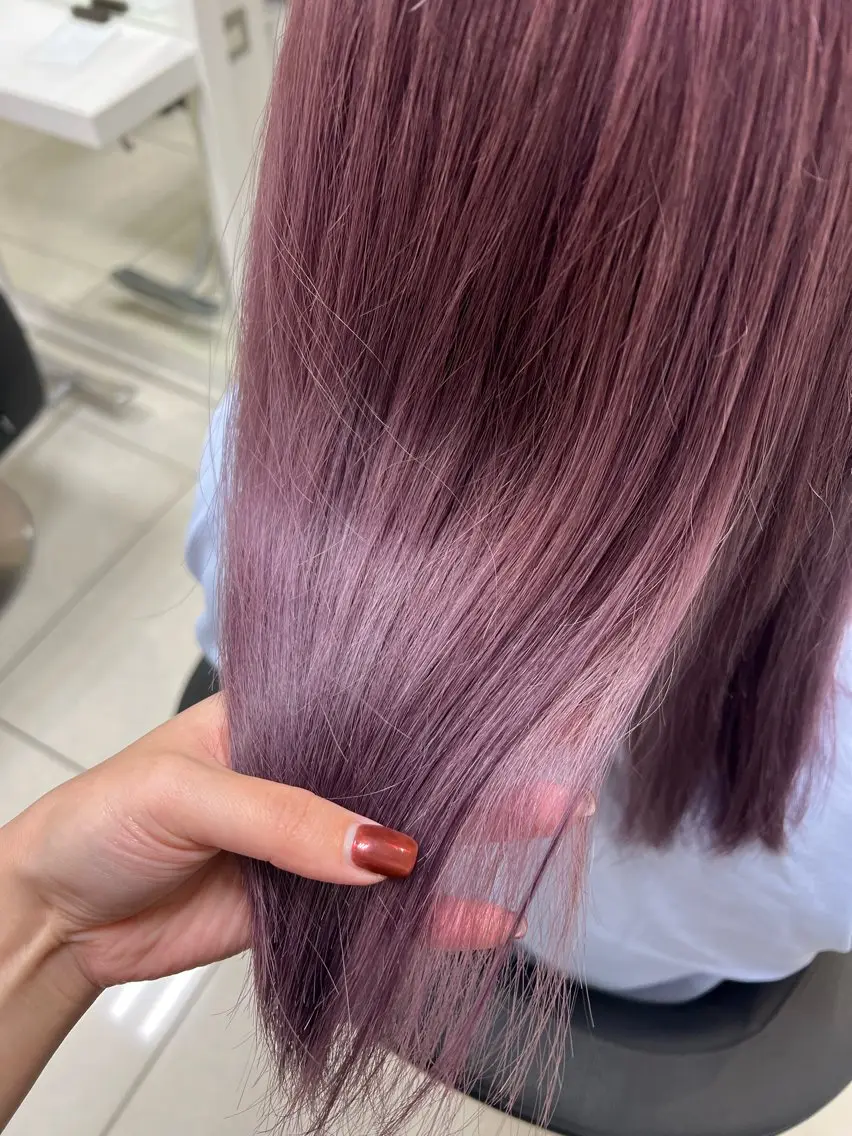 セミロング カラー ブリーチ 透明感カラー ラベンダーカラー ピンクカラー ピンクラベンダー ヘアカラー トリートメント 【暖色カラー特化】 中山由梨のヘアスタイル