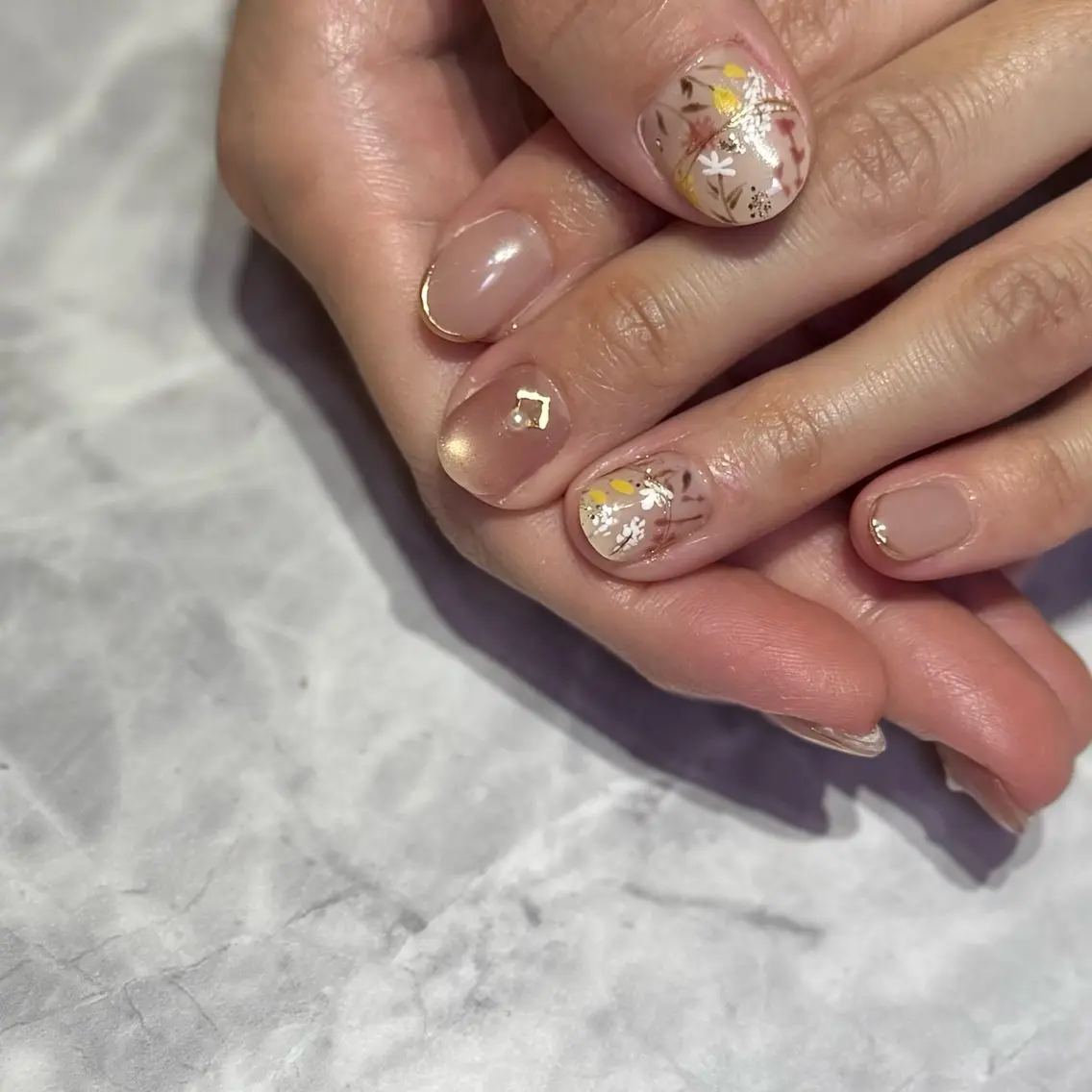 ネイル フラワーネイル ハンドネイル Mnailsalon フィルイン対応サロンのネイルデザイン