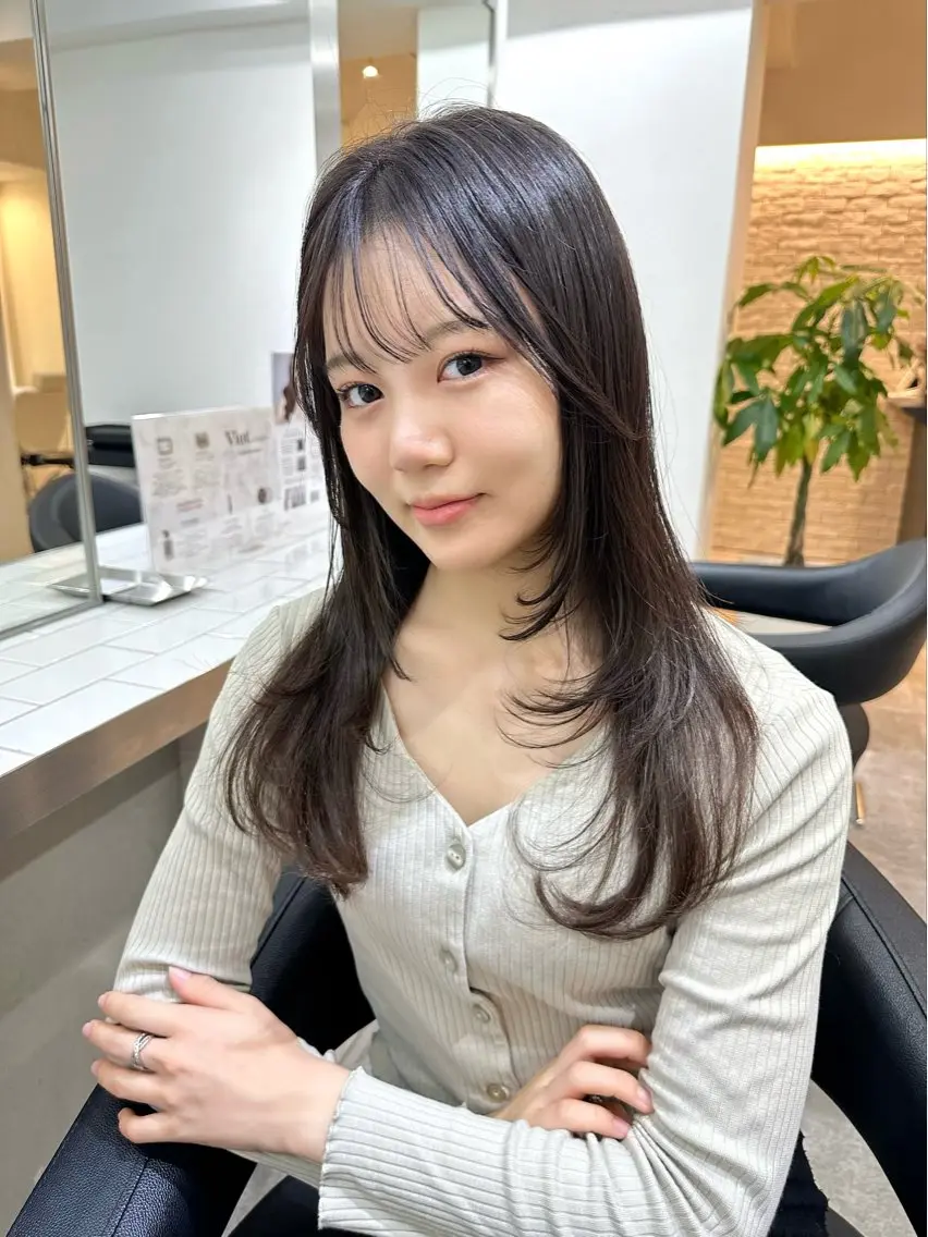 ロング カラー ミディアムレイヤー 添田晃基のヘアスタイル