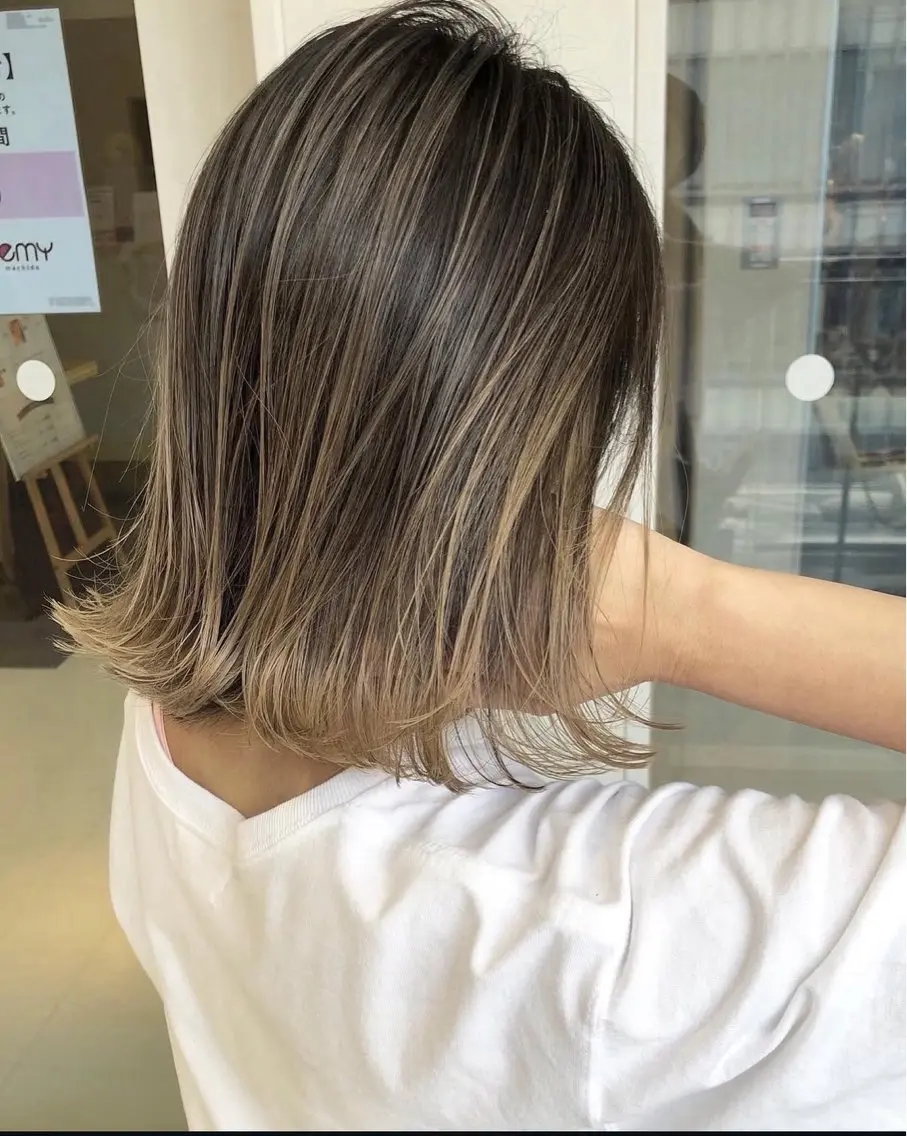 カラー ブリーチ ️🩵LUFE ayano️🩵のヘアスタイル