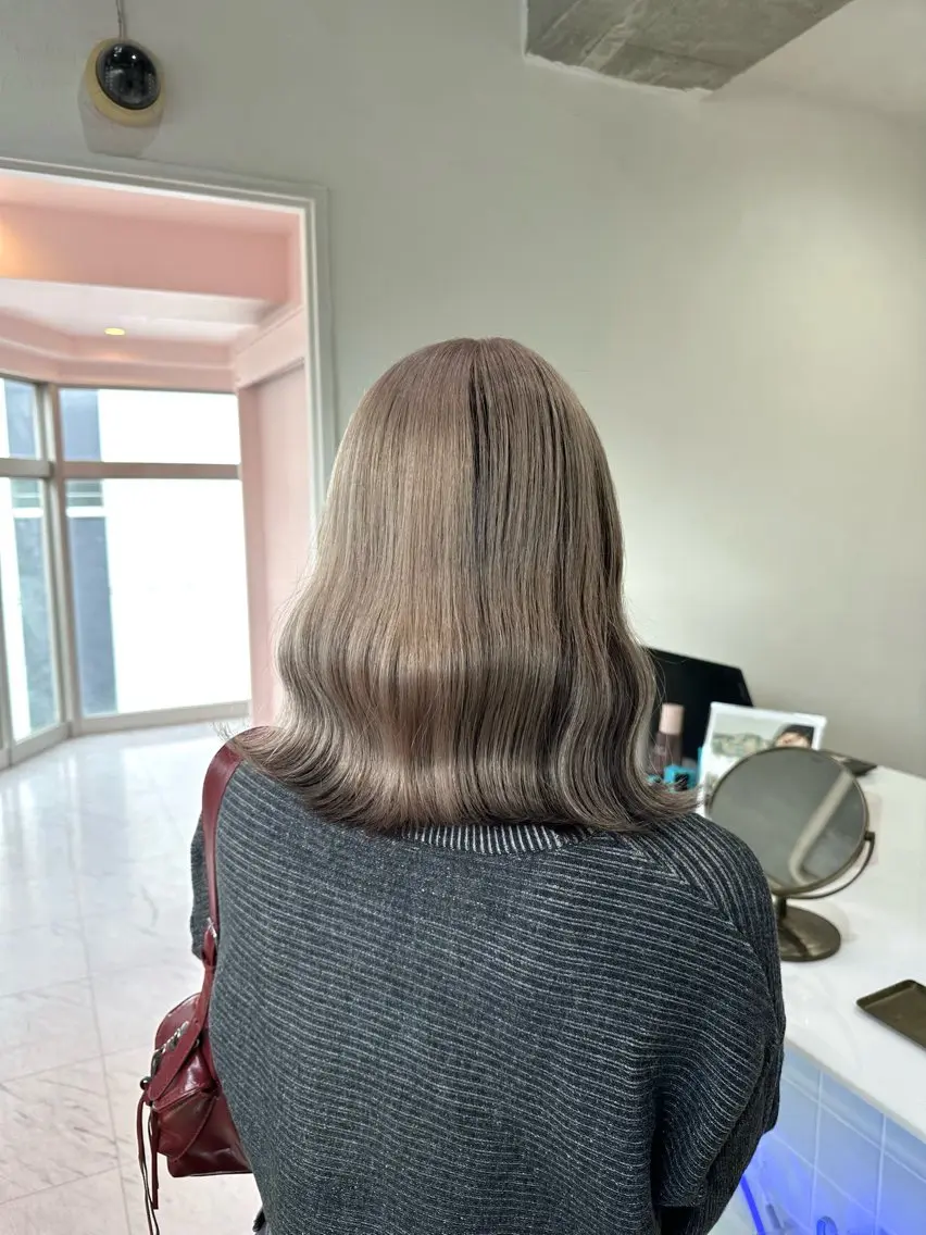ミディアム カラー ヘアカラー トリートメント モテ艶🪄ベージュ カラー🧸RUKAのヘアスタイル