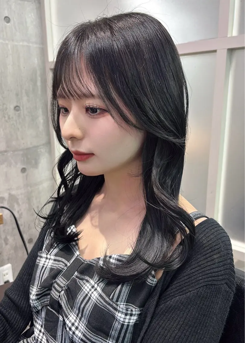 セミロング カラー ダークグレー ダークグレージュ グレージュ 顔周りカット カット ヘアカラー トリートメント 堀越 智仁のヘアスタイル