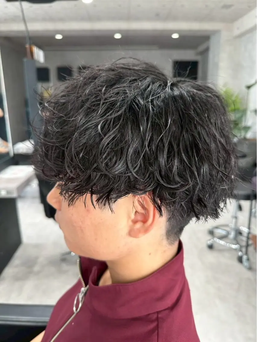 パーマ メンズ マッシュ 刈り上げ 金子 遥人のヘアスタイル