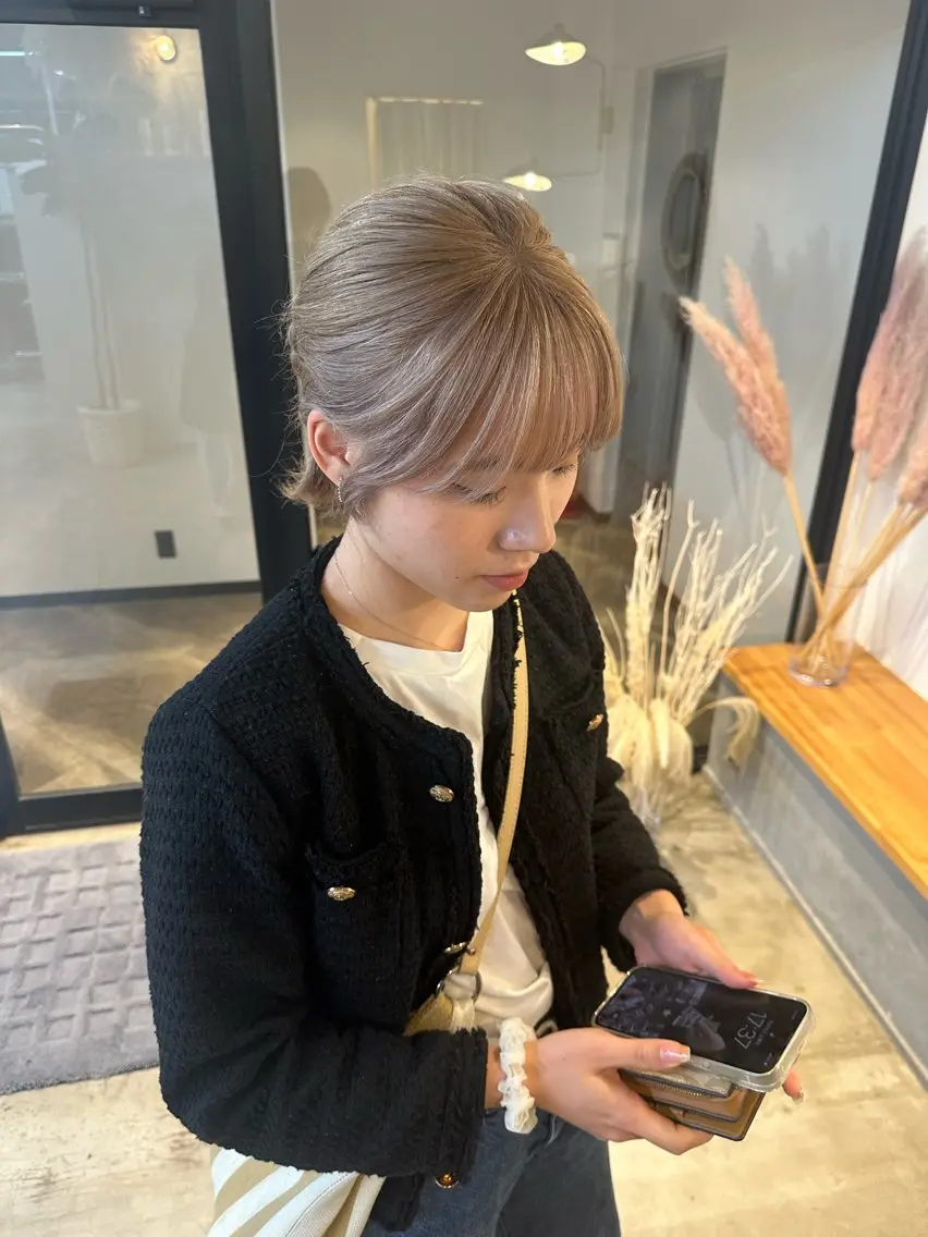 ミディアム カラー ヘアカラー トリートメント yuika .のヘアスタイル
