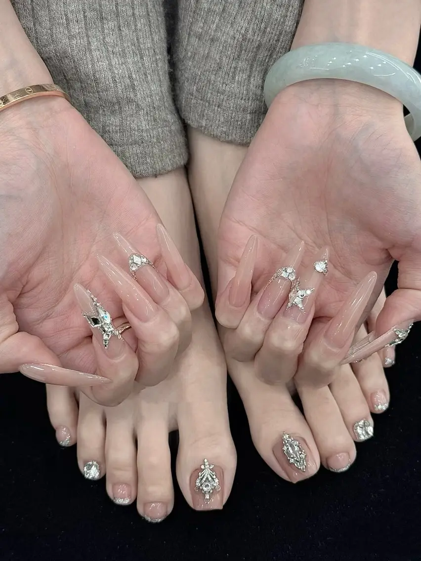 ネイル フラワーネイル フレンチネイル ジェルネイル ガラスフレンチ ハート ハンドネイル フットネイル BabyYouMi nailのネイルデザイン