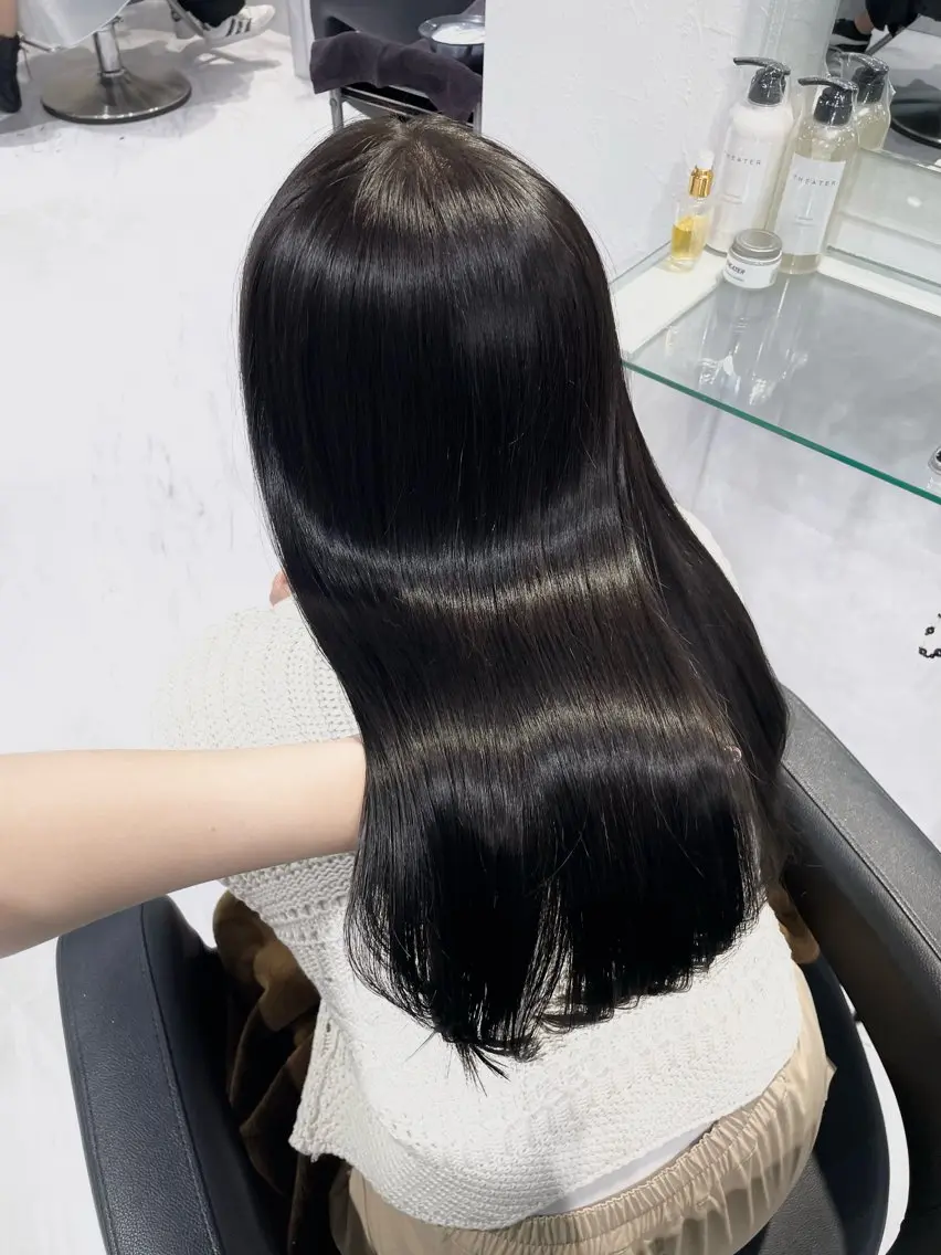 セミロング カラー 表参道♡暗髪♡ 艶カラー♡アユミのヘアスタイル