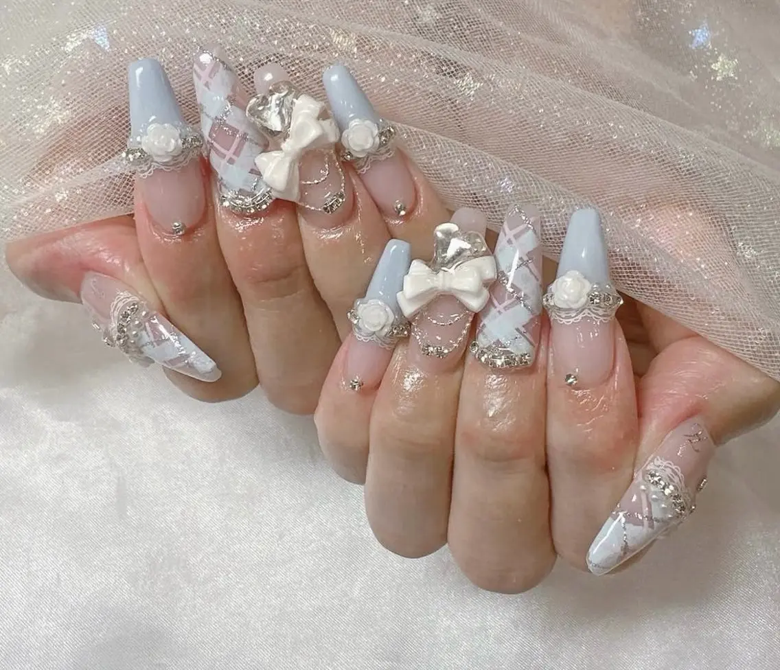 ネイル 長さ出し グラデーション 卒業式 キラキラネイル マグネットネイル ハンドネイル Lee Nailsのネイルデザイン