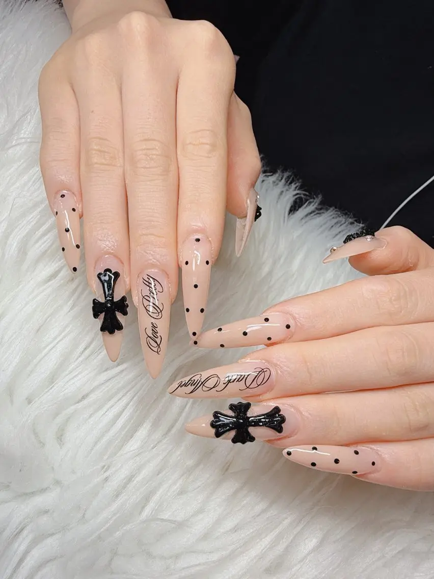 ネイル Lee Nailsのネイルデザイン