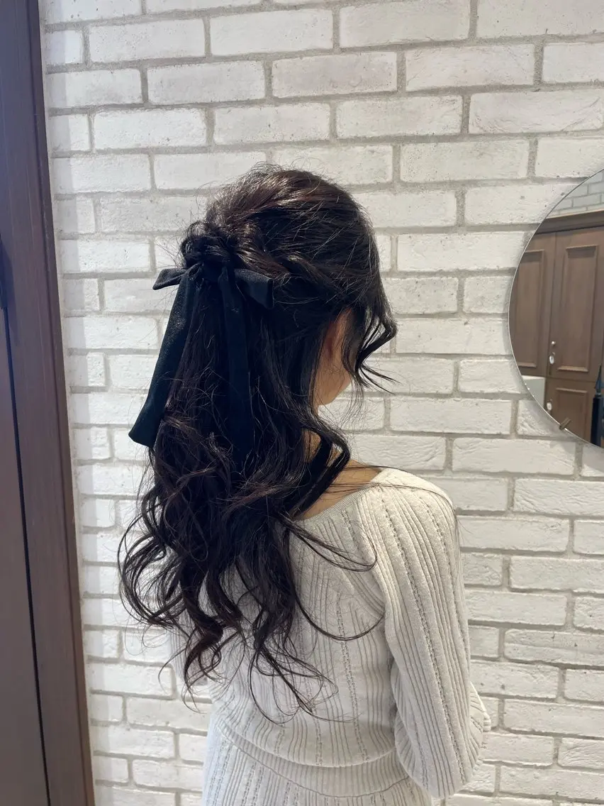 ヘアアレンジ ハーフアップ シモカワ マシロのヘアスタイル