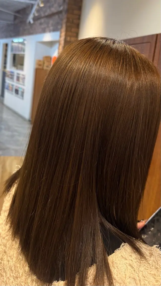 カラー ヘアカラー 新田 しずくのヘアスタイル