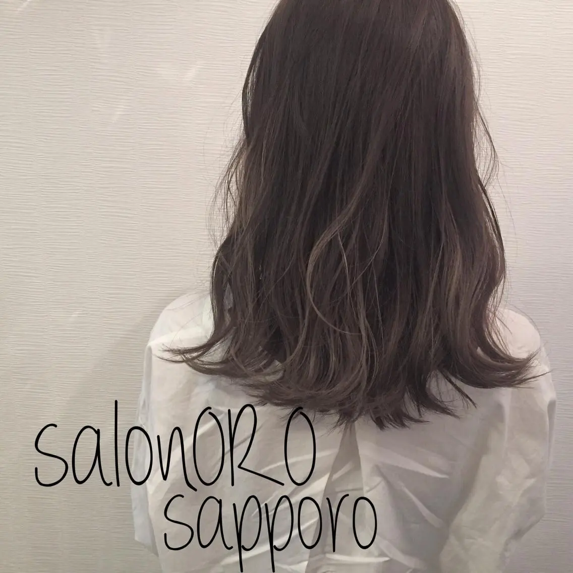 セミロング カラー アッシュ アッシュグレー アッシュグレージュ ブリーチ グレージュ カット ヘアカラー トリートメント 池田 真由美のヘアスタイル