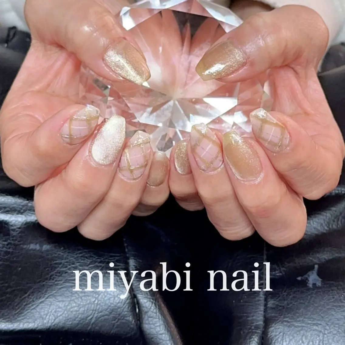 ネイル ジェルネイル ゴールド マグネットネイル 持ち込み シンプルネイル miyabi nail 桂川駅近くのネイルデザイン