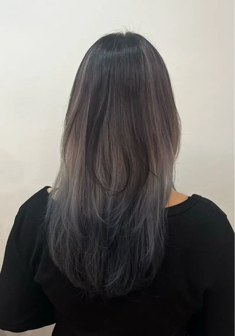セミロング カラー ブリーチ ブルーカラー 透明感カラー デザインカラー ハイトーンカラー ヘアカラー sayuri /大阪・心斎橋美容師のヘアスタイル