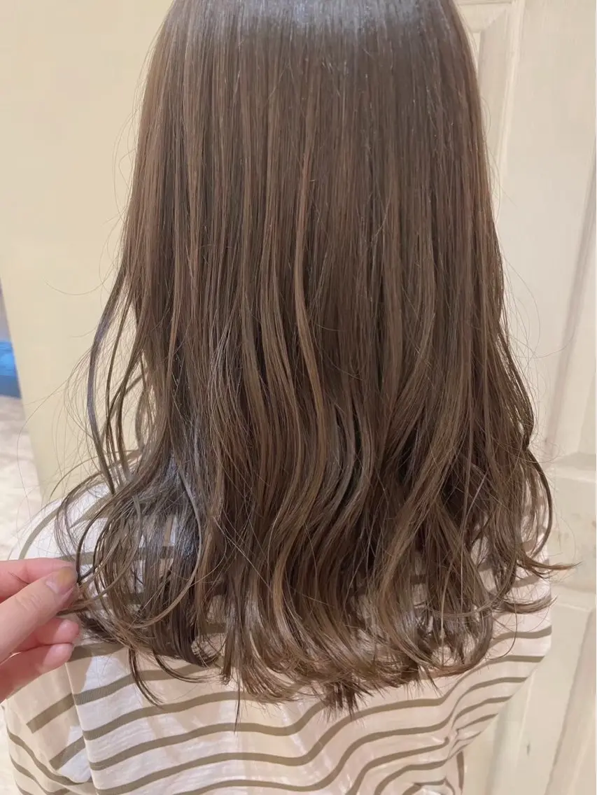 ⭐️グレイカラー➕トリートメントの写真