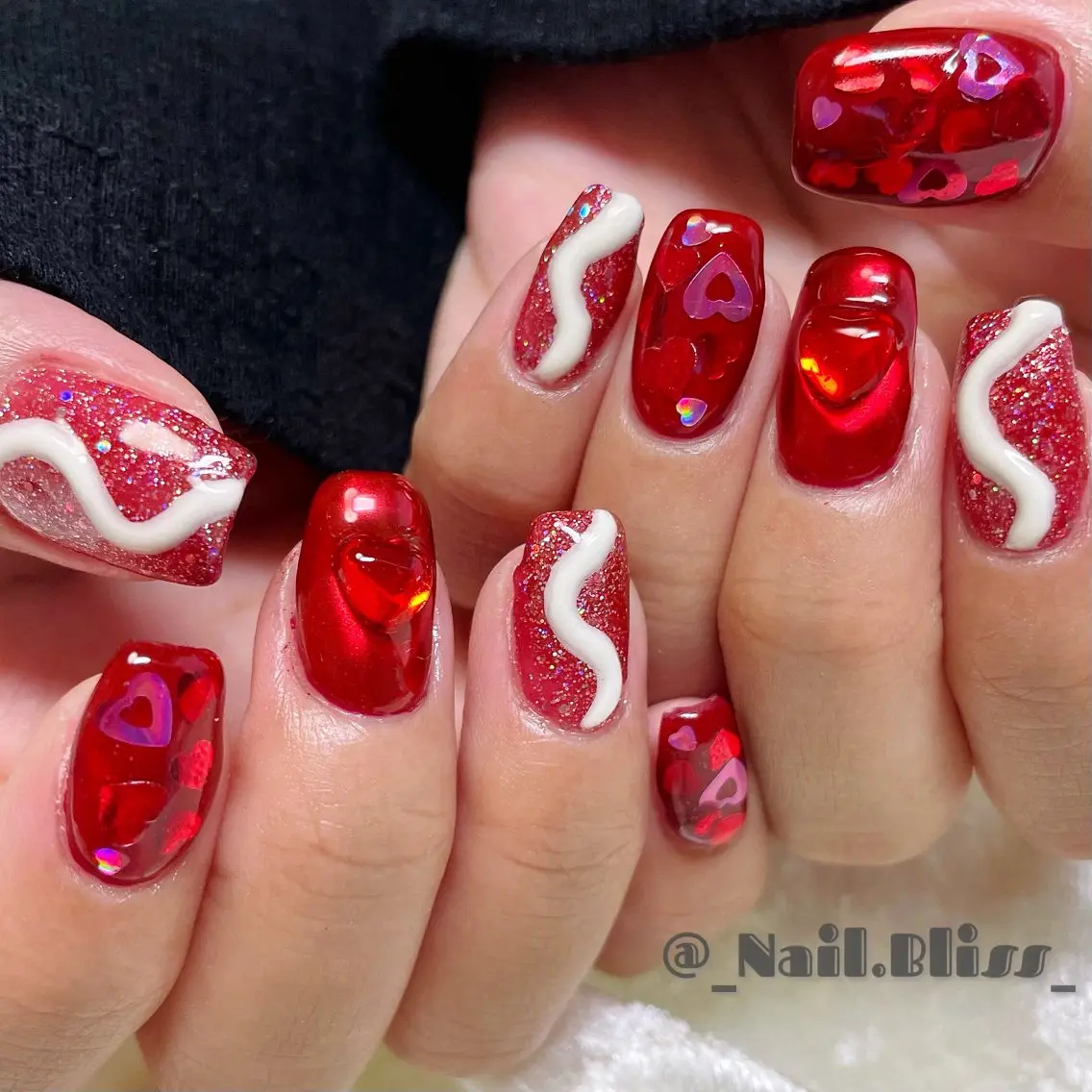 ネイル 持ち込み 赤色 ハンドネイル NAIL BLISSのネイルデザイン
