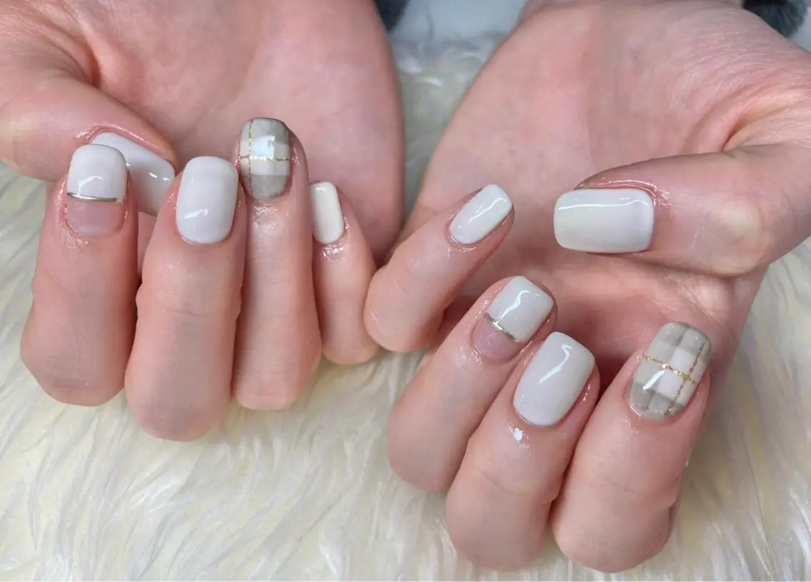 ネイル ジェルネイル ミラーネイル ニュアンスネイル パラジェル 冬ネイル ハンドネイル Nail&eye Belire 新宿のネイルデザイン