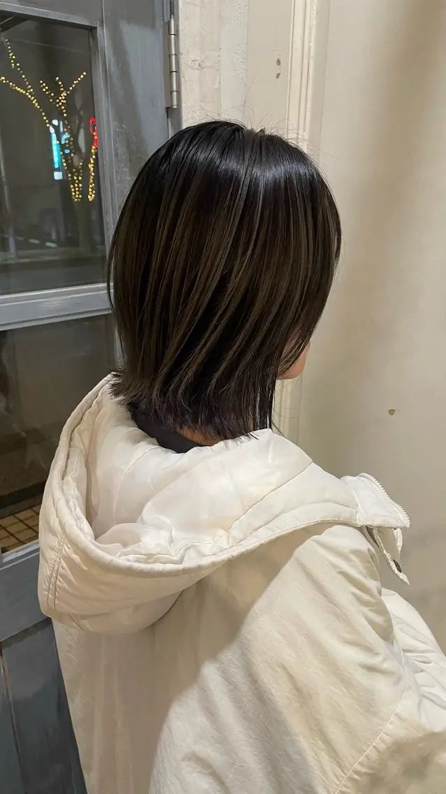 ミディアム カラー バレイヤージュ レイヤーカット { door } Kawasakiのヘアスタイル