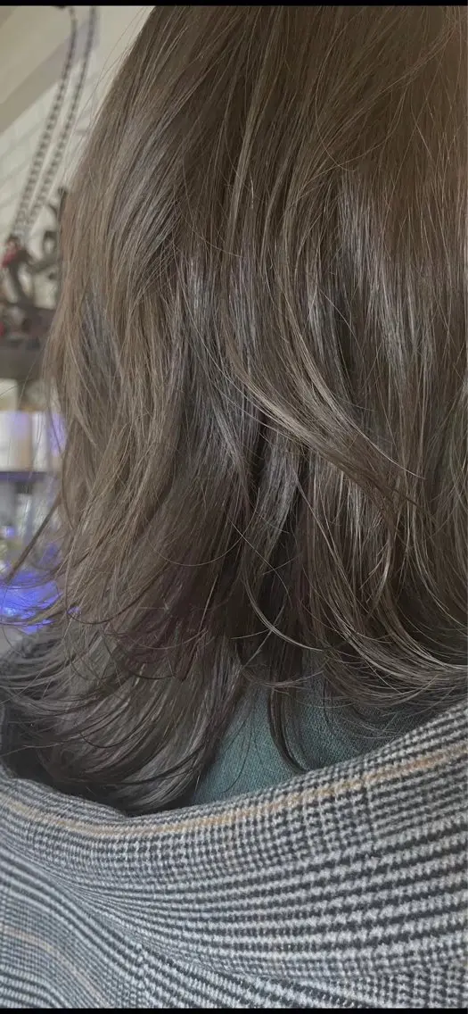 ミディアム カラー 鈴木 悦子のヘアスタイル