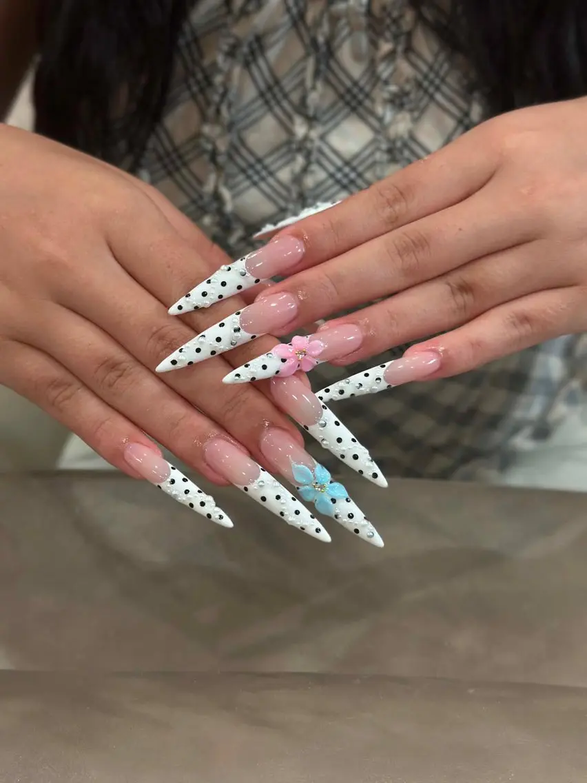 ネイル ジェルネイル 韓国ネイル 持ち込み シンプルネイル ワンホンネイル ハンドネイル 🎀AURA Nailsalonのネイルデザイン