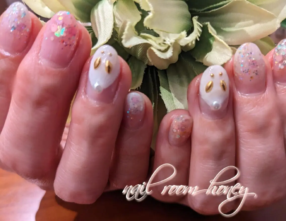 ネイル グラデーション キラキラネイル ラメ(グリッター) nail room  honeyのネイルデザイン