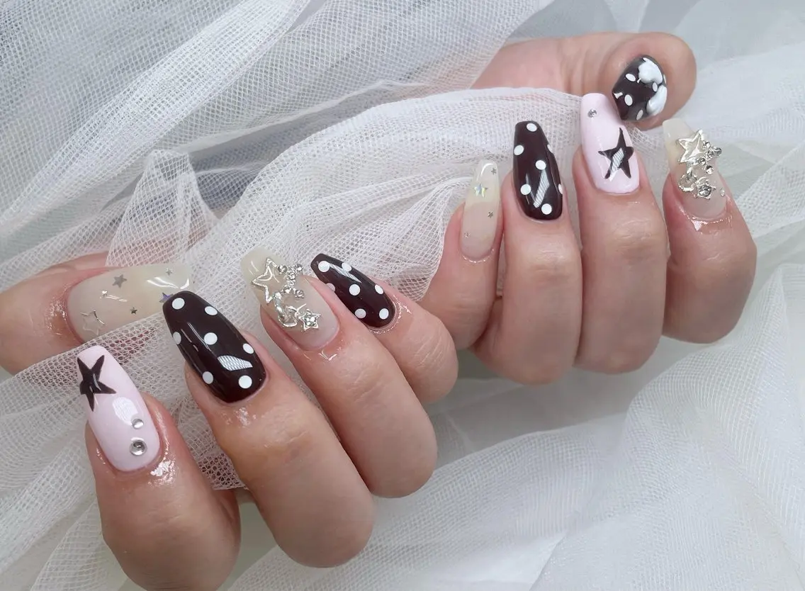 ネイル ハンドネイル Lua nail 🌸Ayaha🌸のネイルデザイン