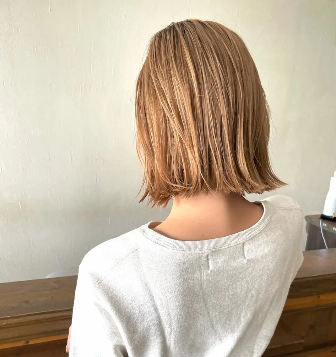ショート カラー ハイライトカラー ハイライト カット ヘアカラー トリートメント 大人女性ショート専門 tomodaのヘアスタイル