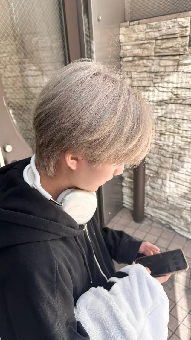 ブリーチ+カラー+シャンプー+ブローの写真