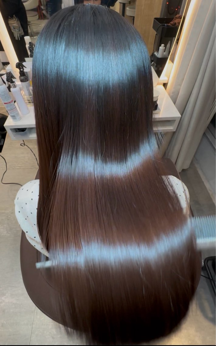 ロング 自然な質感の縮毛矯正 といえばヨコタナオトのヘアスタイル