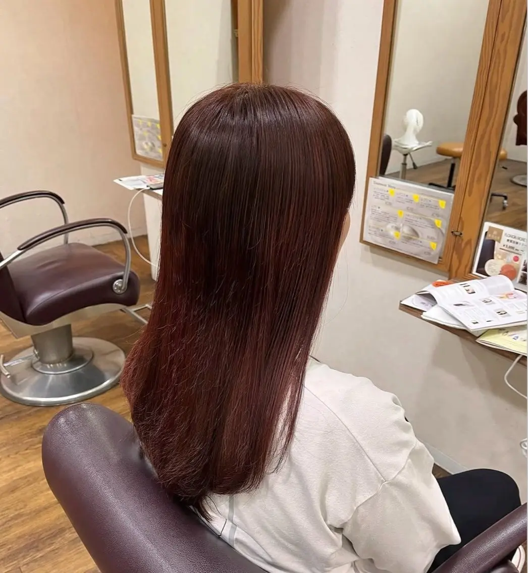 ロング カラー ブラウンカラー ピンクカラー ピンクブラウン ヘアカラー 渡辺 詩乃のヘアスタイル