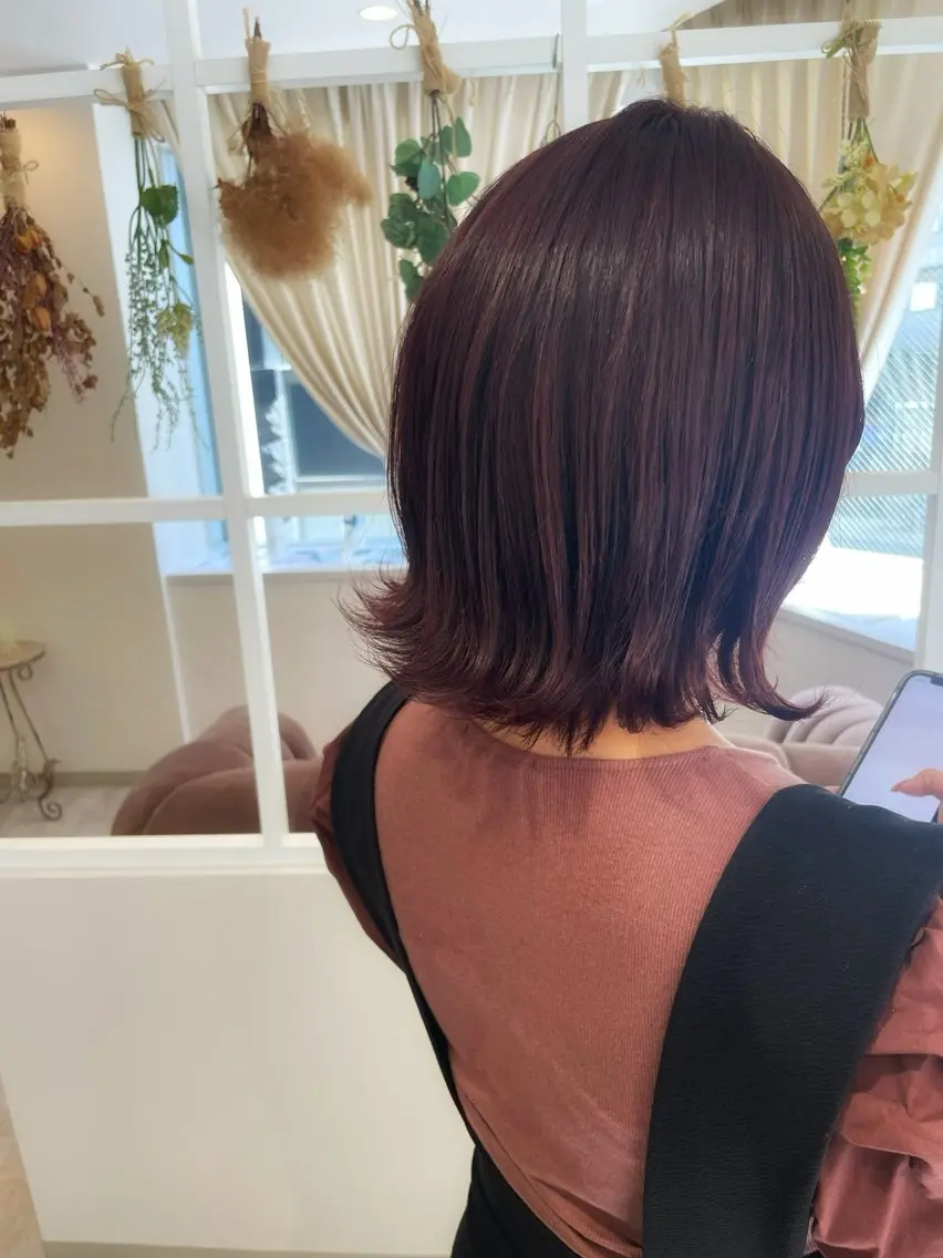 ショート ピンクブラウン カット ヘアカラー トリートメント 菅野 凪紗のヘアスタイル