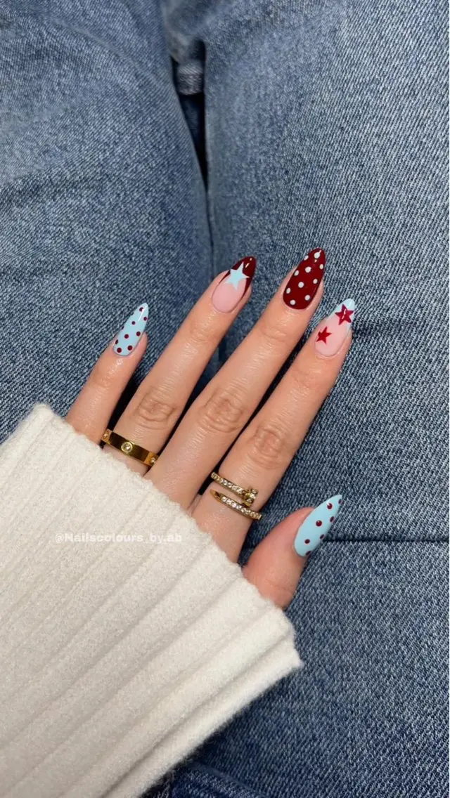ネイル キラキラネイル 韓国ネイル ロングネイル ワンホンネイル ハンドネイル Josie nail salonのネイルデザイン