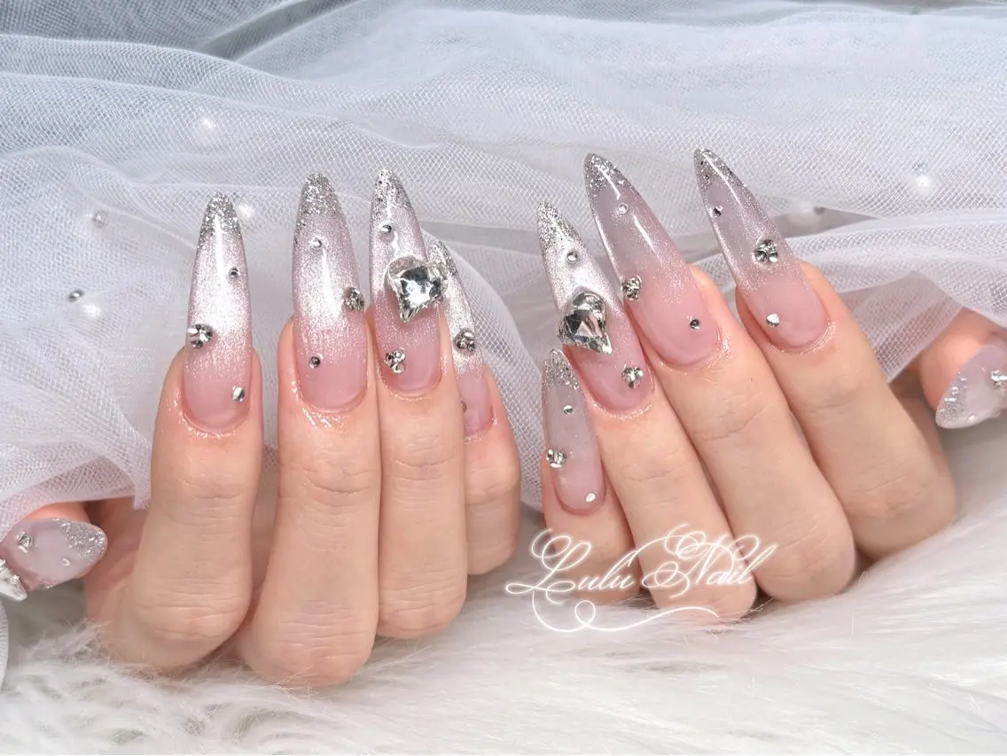 ネイル ハンドネイル Lulu Nail 🫧ユユのネイルデザイン