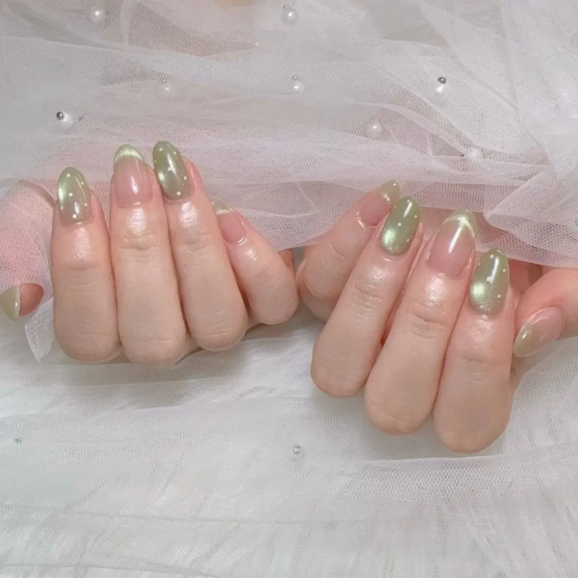 ネイル アートネイル ドット グリーン マグネットネイル ニュアンスネイル ハンドネイル ハンドケア sunnynail 小桃のネイルデザイン