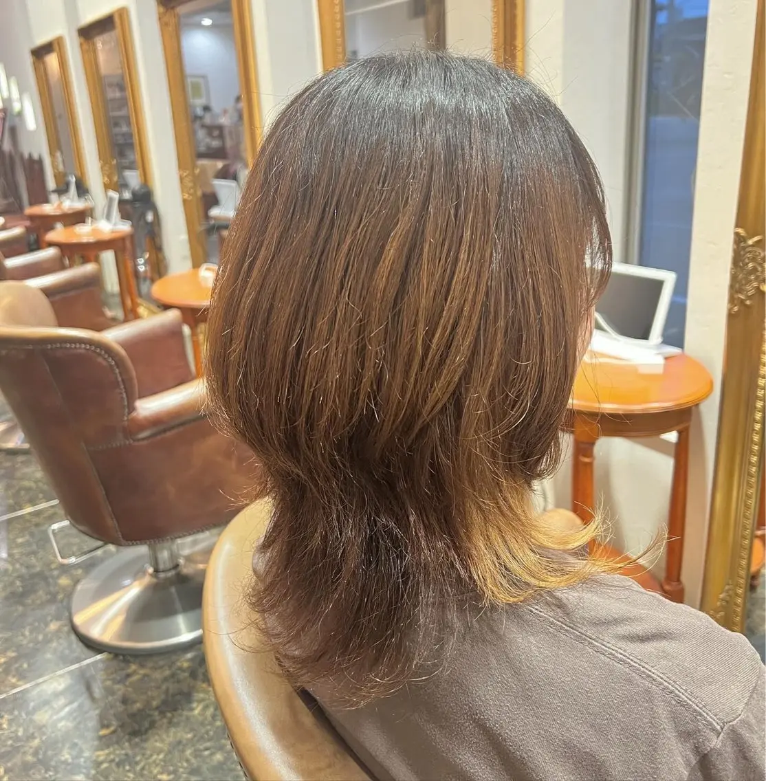 セミロング くびれヘア ウルフカット 佐藤 尚子のヘアスタイル