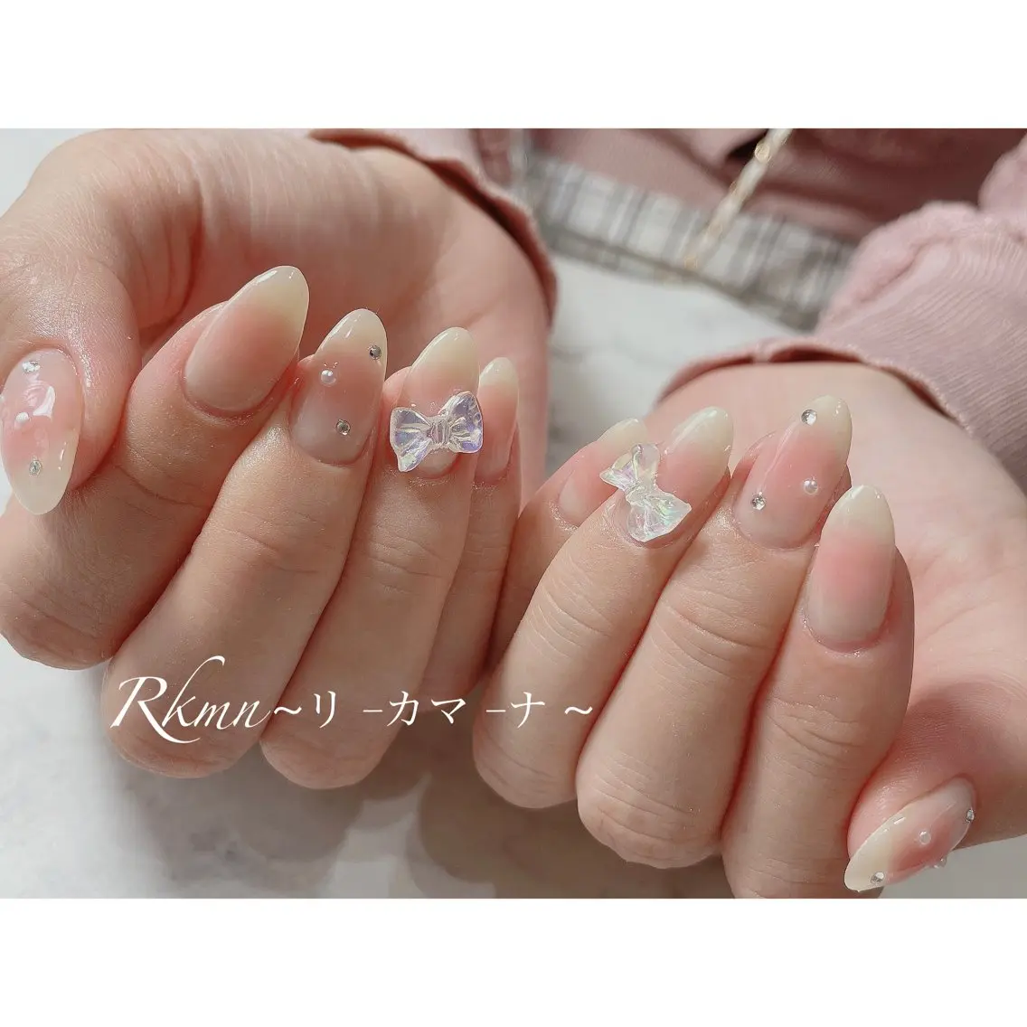 ネイル アートネイル チークネイル グラデーション キラキラネイル リボン ハンドネイル フットネイル ハンドケア Rkmn ~リ-カマ-ナ~のネイルデザイン