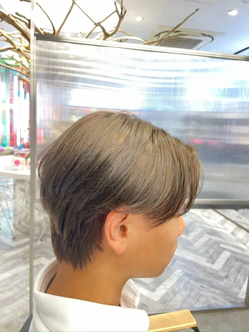 メンズ ヘアカラー 丸山 颯輝斗のヘアスタイル
